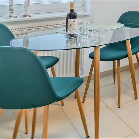 Bodensee Claudia 4 *